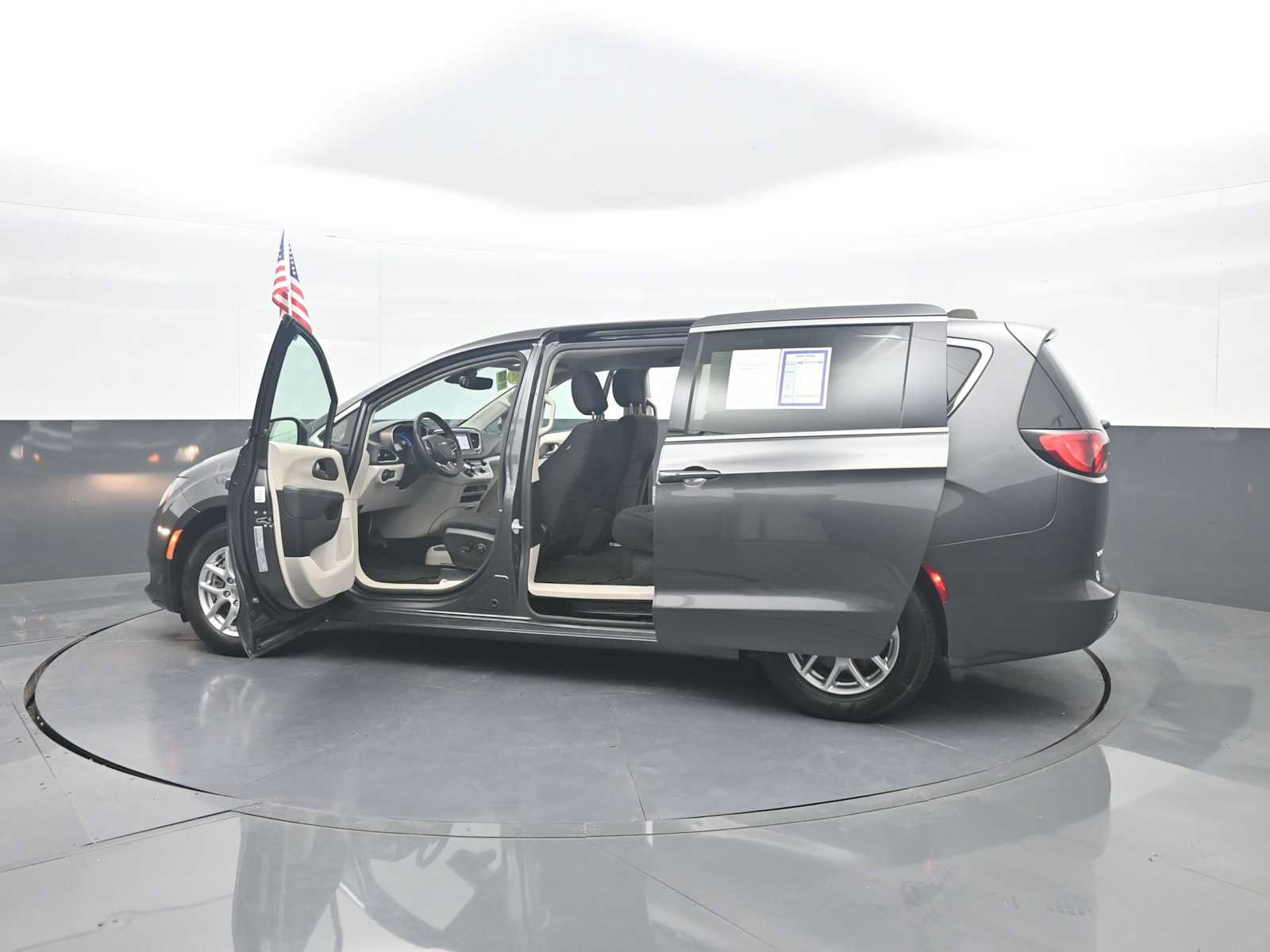Used 2023 Chrysler Voyager LX FWD image 52