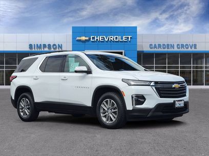 Used 2023 Chevrolet Traverse LT