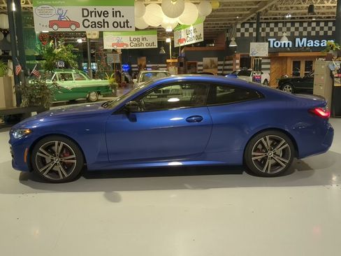 Used 2023 BMW 430i xDrive Coupe w/ M Sport Package AWD/4WD image 11