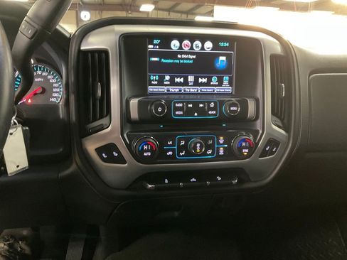 Used 2017 GMC Sierra 1500 SLE w/ SLE Value Package image 18