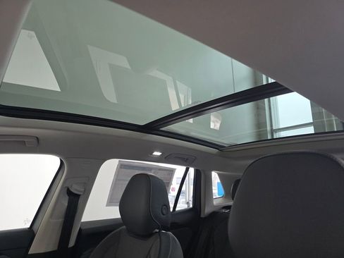 New 2026 Volkswagen Tiguan SE AWD/4WD image 3