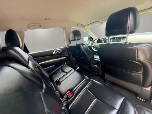 Used 2017 Nissan Pathfinder SL AWD/4WD image 14