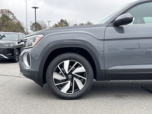 New 2026 Volkswagen Atlas SE FWD image 9