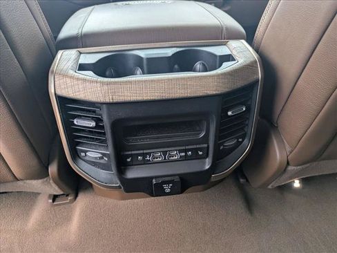 Used 2019 RAM 1500 Limited AWD/4WD image 17