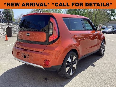 Used 2018 Kia Soul + FWD image 7