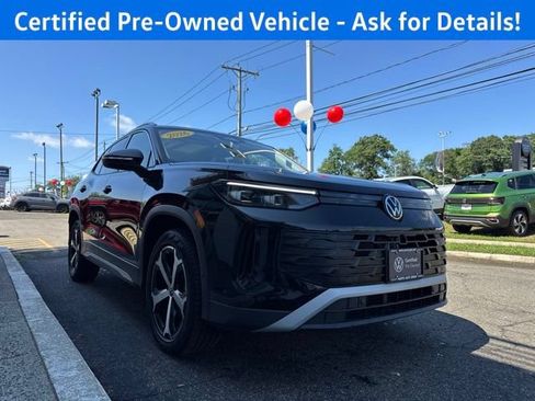 Certified 2026 Volkswagen Tiguan SE w/ Panoramic Sunroof Package AWD/4WD image 5