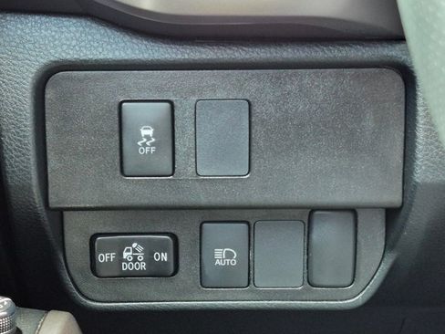 Used 2021 Toyota Tacoma SR5 RWD image 14
