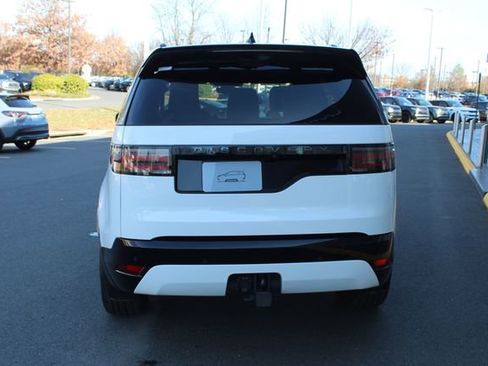 Used 2025 Land Rover Discovery Dynamic SE image 7