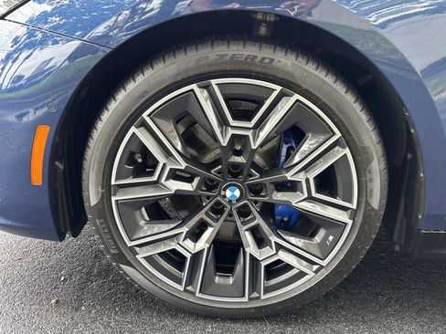 Certified 2025 BMW 530i xDrive w/ M Sport Package image 10