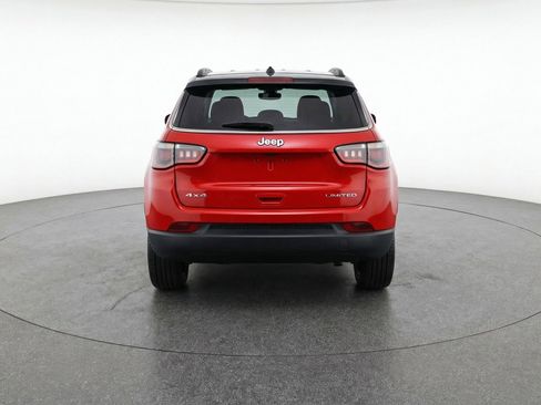Used 2025 Jeep Compass Limited AWD/4WD image 7