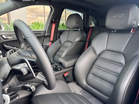 New 2026 Porsche Macan GTS AWD/4WD image 5