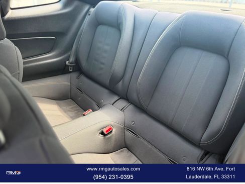 Used 2019 Ford Mustang Coupe w/ Black Accent Package RWD image 15
