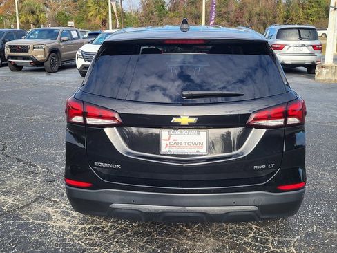 Used 2024 Chevrolet Equinox LT image 3