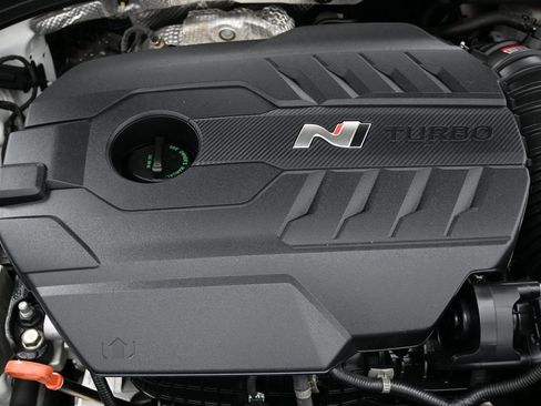 Used 2022 Hyundai Veloster N image 39