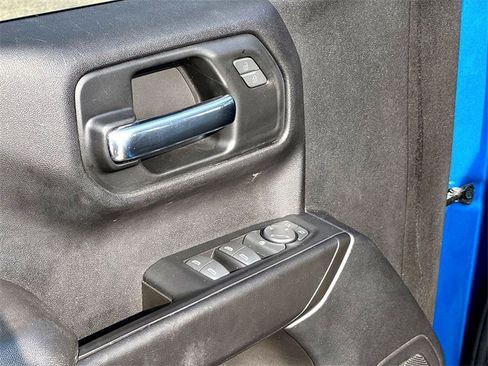 Used 2022 Chevrolet Silverado 1500 Custom image 12