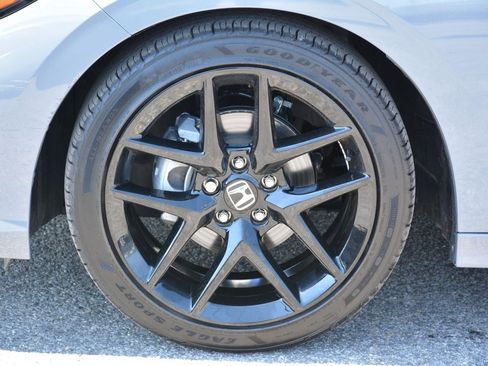 Used 2025 Honda Civic Sport image 30