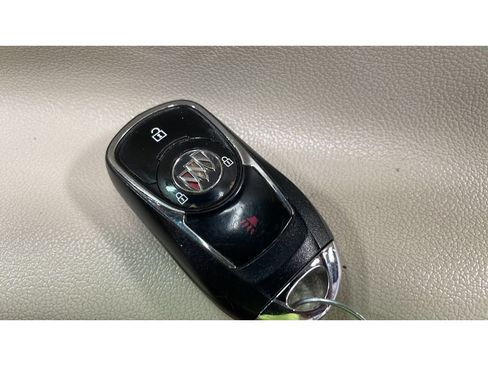 Used 2021 Buick Encore GX Preferred FWD image 19