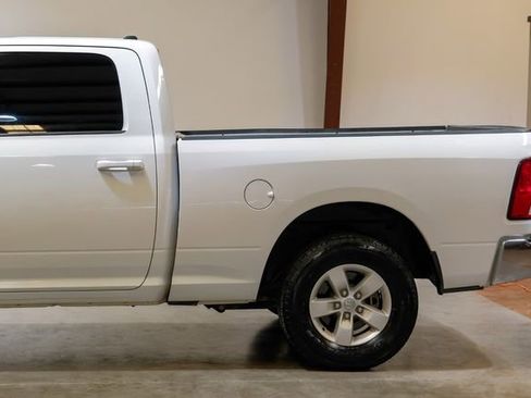 Used 2020 RAM 1500 Classic SLT image 21