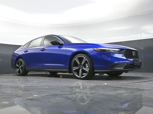 Used 2024 Honda Accord Sport image 35