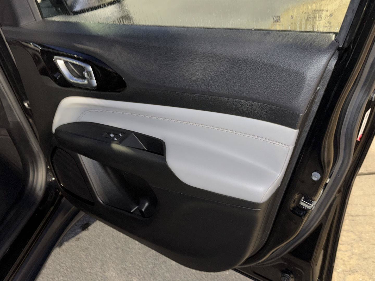 Used 2023 Jeep Compass Limited AWD/4WD image 14