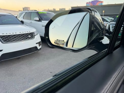 Used 2023 Rivian R1T Adventure image 27