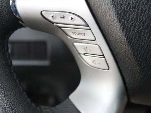 Used 2016 Nissan Murano SL AWD/4WD image 18