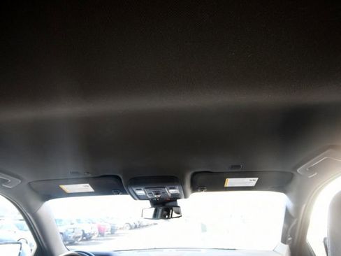 Used 2024 Chevrolet Tahoe Premier image 28