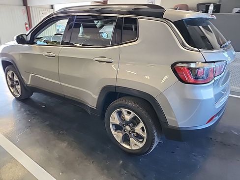 Used 2019 Jeep Compass Limited image 3