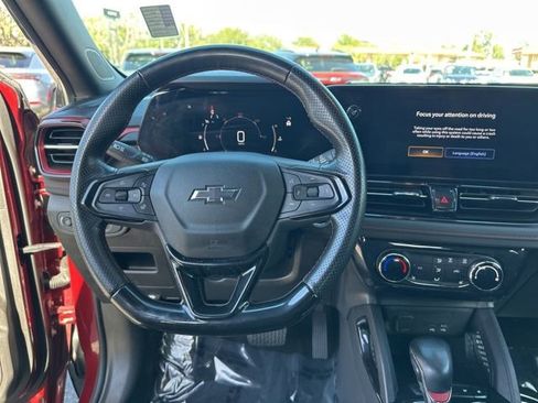 Used 2024 Chevrolet TrailBlazer RS image 2