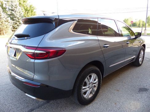 Used 2021 Buick Enclave Essence w/ Sound and Sites Package AWD/4WD image 11