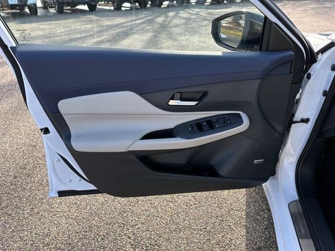New 2026 Nissan Sentra SL w/ Floor Mat Package FWD image 10