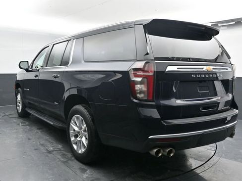 Used 2024 Chevrolet Suburban Premier image 6