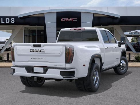 New 2026 GMC Sierra 3500 Denali w/ Denali Reserve Package image 4