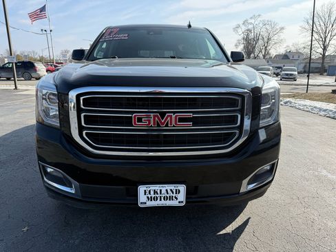 Used 2017 GMC Yukon XL SLT w/ Open Road Package image 4
