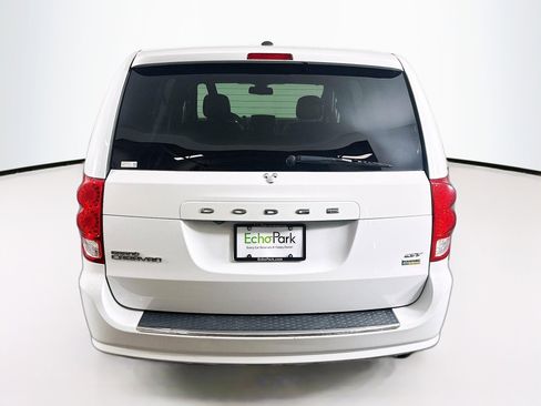 Used 2019 Dodge Grand Caravan GT FWD image 7