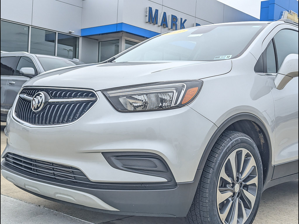 Used 2022 Buick Encore Preferred AWD/4WD image 11