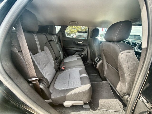 Used 2024 Chevrolet Blazer LT w/ Convenience Package FWD image 26
