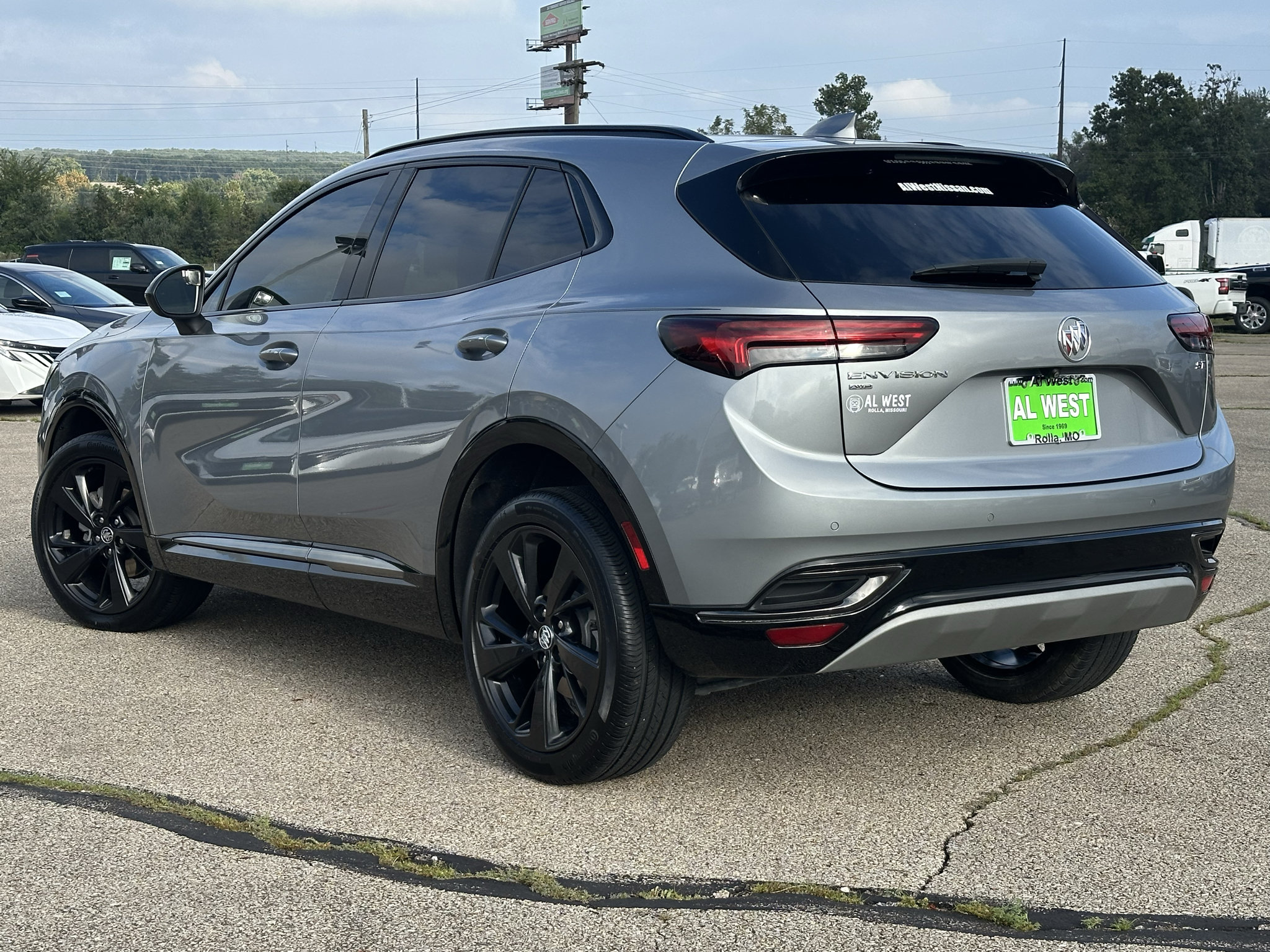 Used 2023 Buick Envision Preferred w/ Sport Touring Package AWD/4WD image 5