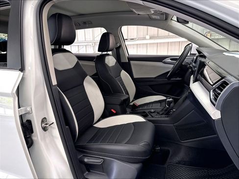New 2026 Volkswagen Taos SEL AWD/4WD image 11