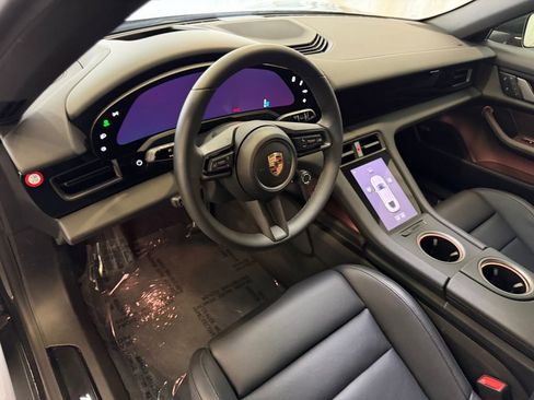 Certified 2025 Porsche Taycan AWD/4WD image 4