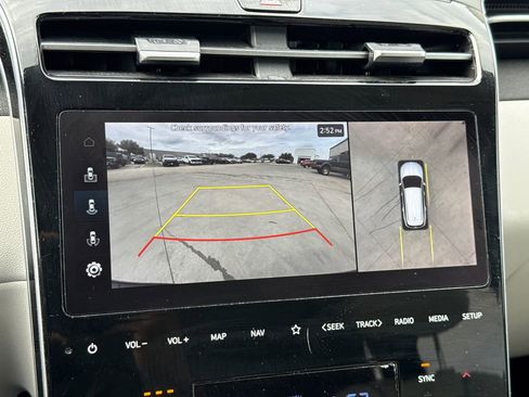 Used 2024 Hyundai Tucson Limited image 24