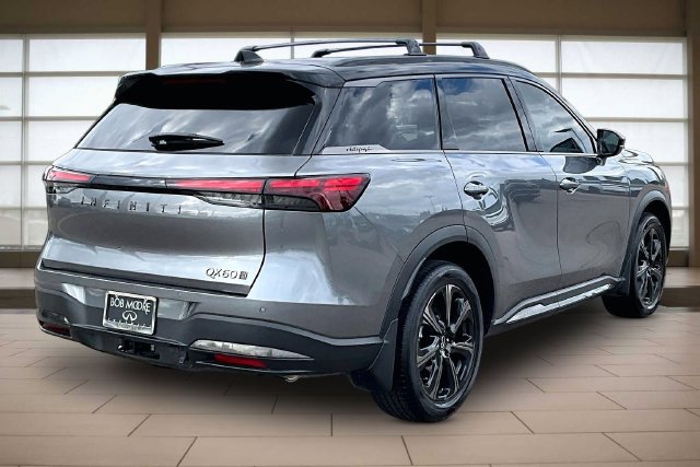 Used 2027 INFINITI QX60 Autograph w/ Dark Cargo Package AWD/4WD image 2