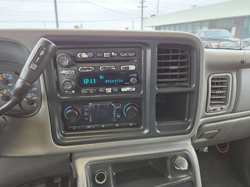 Used 2003 Chevrolet Silverado 2500 LT w/ Skid Plate Package image 35