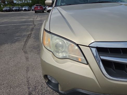 Used 2008 Subaru Outback 2.5i Limited AWD/4WD image 5