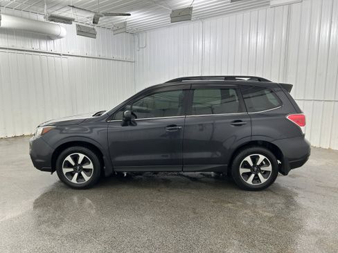 Used 2017 Subaru Forester 2.5i Limited w/ Popular Package #2 AWD/4WD image 17