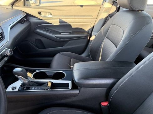 Used 2024 Nissan Altima 2.5 SV image 25