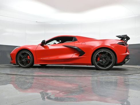 Used 2022 Chevrolet Corvette Stingray Premium Conv w/ Z51 Performance Package RWD image 46