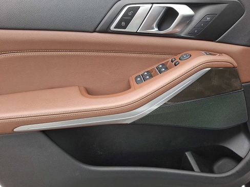 Used 2023 BMW X5 xDrive40i w/ Premium Package image 9