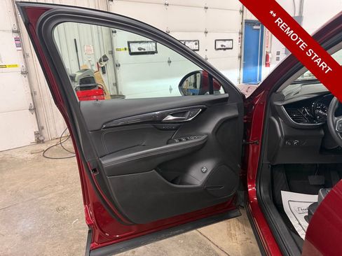 Used 2023 Buick Envision Essence image 11