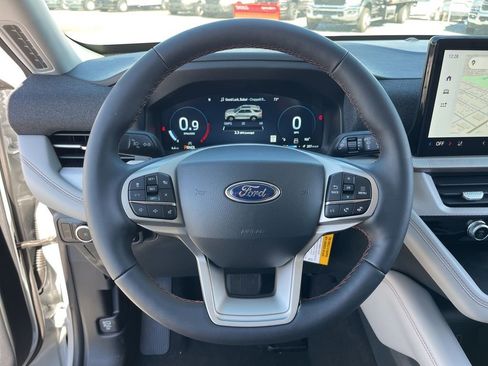 New 2026 Ford Explorer Active w/ Active Comfort Package image 12